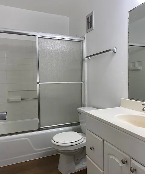 2020 Center St NE #42 — Photo 9
