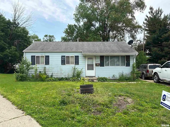 3912 N Saint Joseph Ct, Peoria Heights, IL 61616