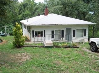 545 S 12th St, Mammoth Spring, AR 72554