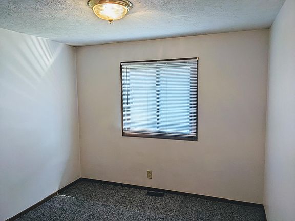5th image of 3009 Sequoia Dr
