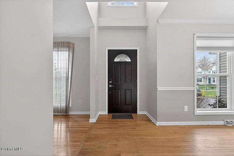 2nd image of 15 Seneca Court