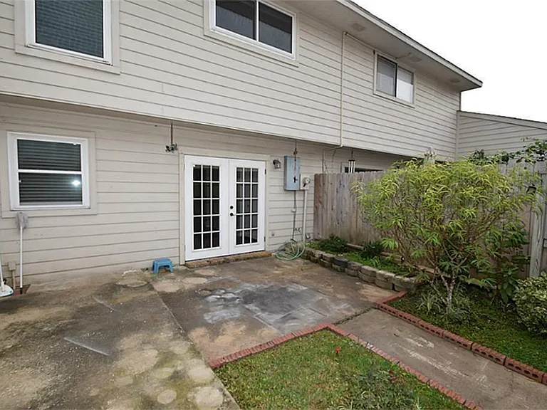 9323 Westwood Village Dr #6 — Photo 14