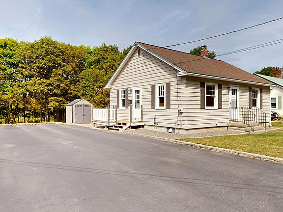 2nd image of 12 Hillcrest Street