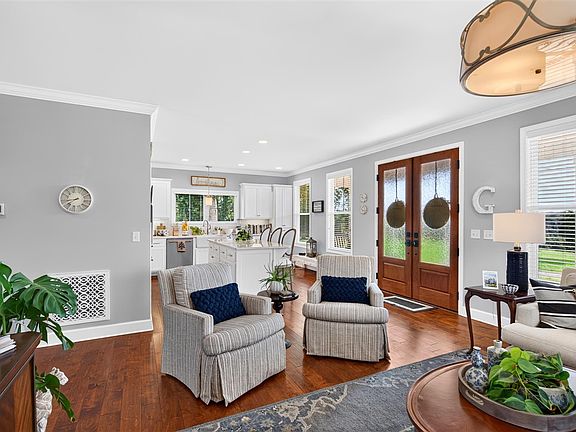 5th image of 515 New Glasgow Rd