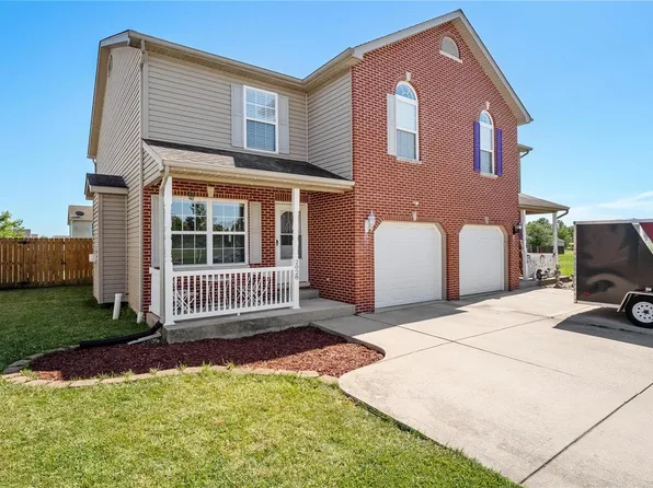 2028 Camrose Green St, Belleville, IL 62220