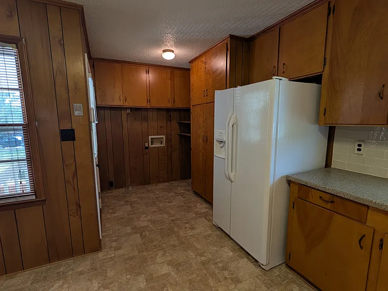 534 Westside Ter — Photo 8