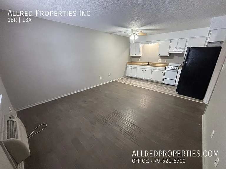 614 W Cleveland St #3 — Photo 3