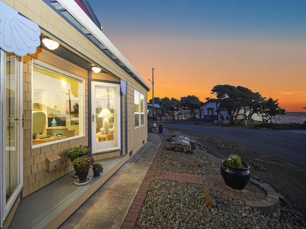 5371 El Mirador Way, Lincoln City, OR 97367