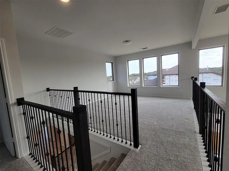 113 Bluff Creek Ln — Photo 26