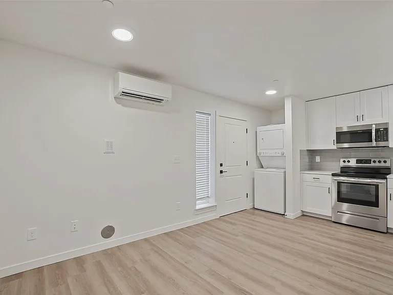 Ava's Place — Photo 8