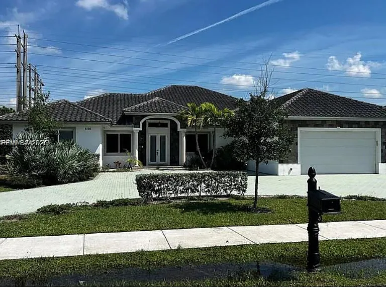 6115 Marinel Say Dr — Photo 1
