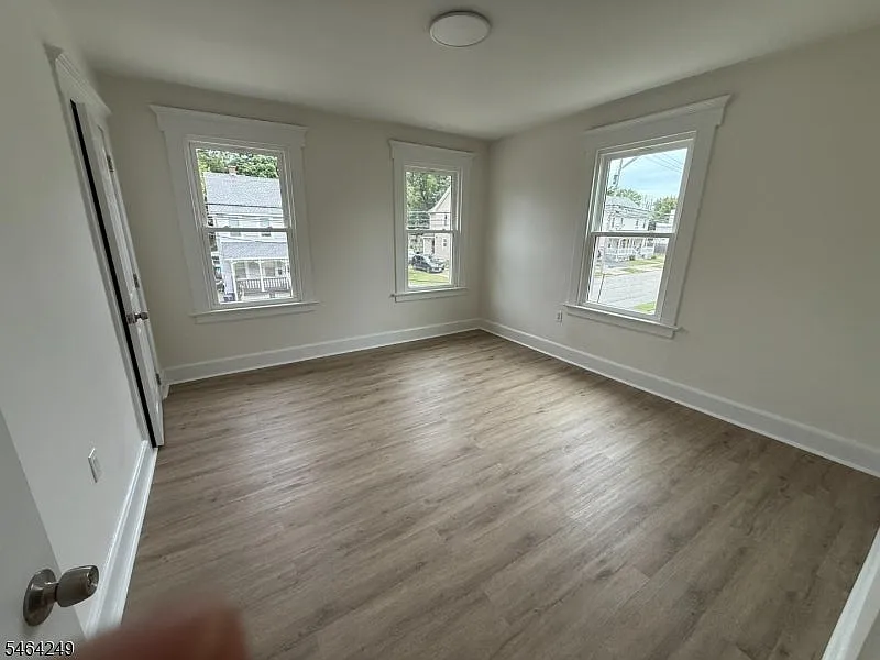 2 bed, $3,000 — Photo 3