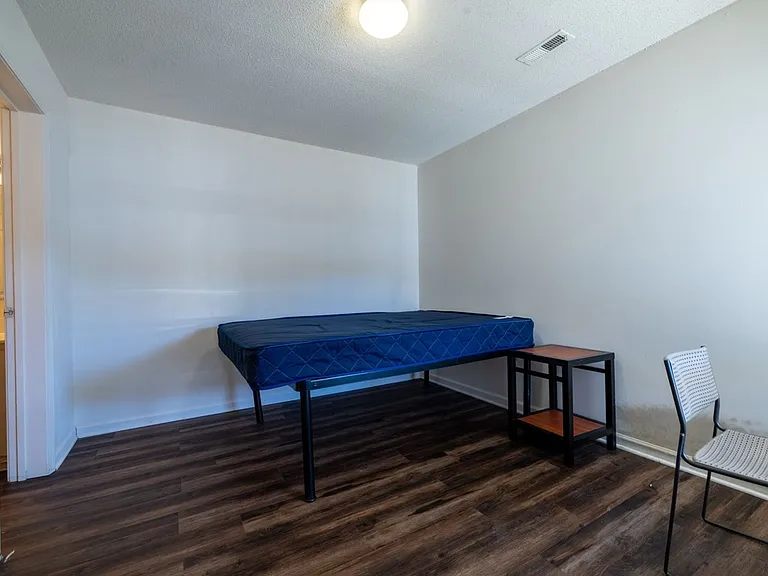102 University Village Dr #L — Photo 46
