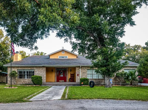 124 Arbor Ave, Del Rio, TX 78840