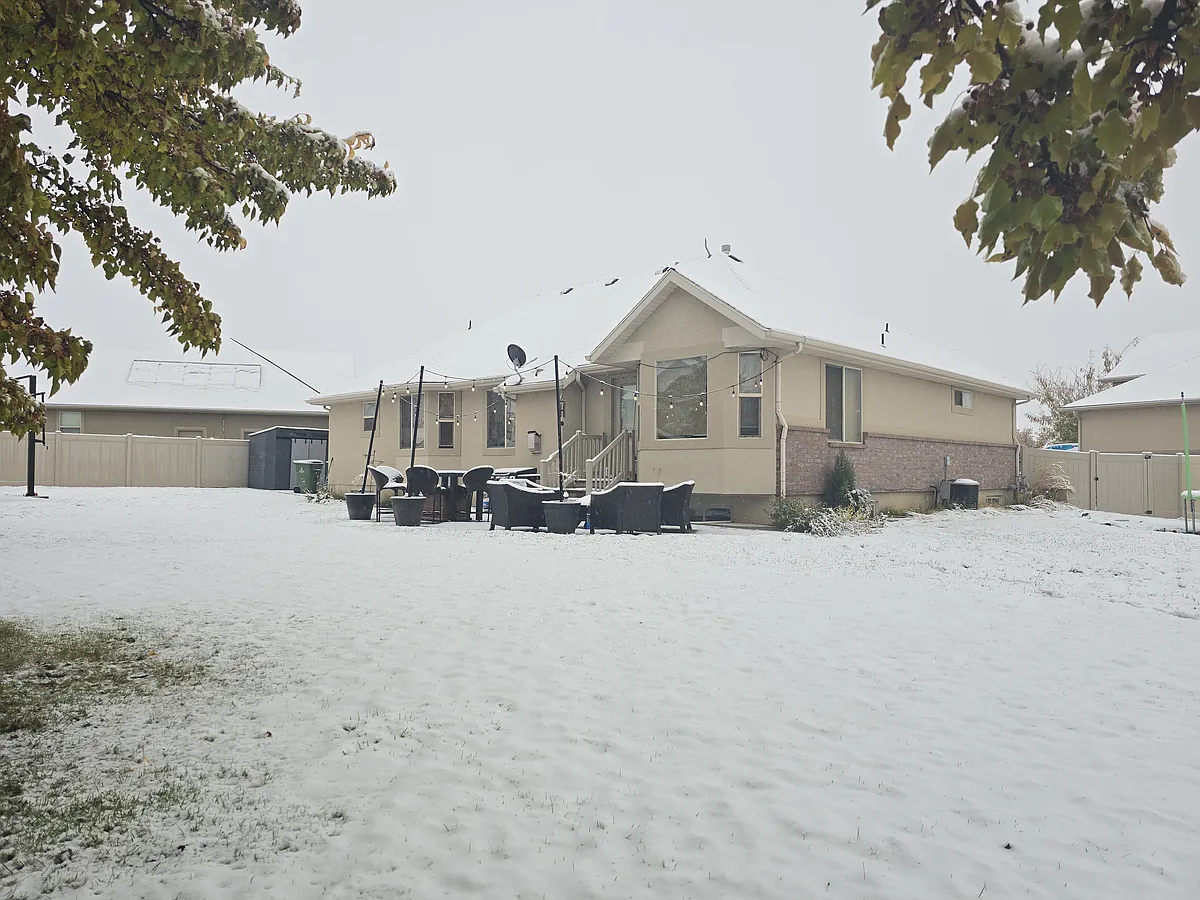 Building Photo - 2096 S 1350 W
