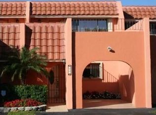 213 Jacaranda Dr #2, Plantation, FL 33324