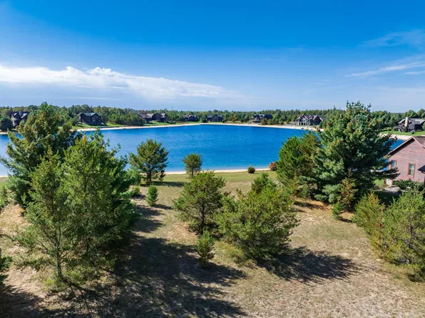 N8051 North Ave, New Lisbon, WI 53950