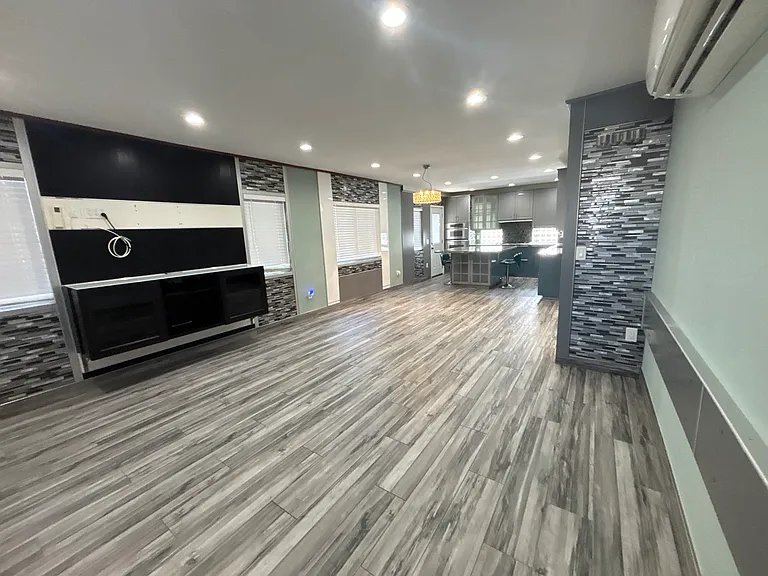 3930 Texas St — Photo 18