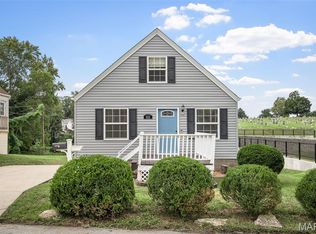 613 Schaefer Pl, Saint Charles, MO 63301