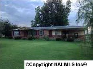 1033 Oak Grove Rd, Rainsville, AL 35986