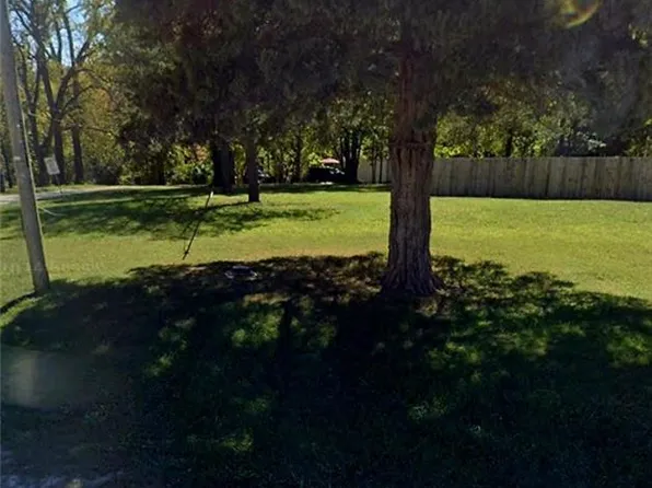 B St, Creighton, MO 64739