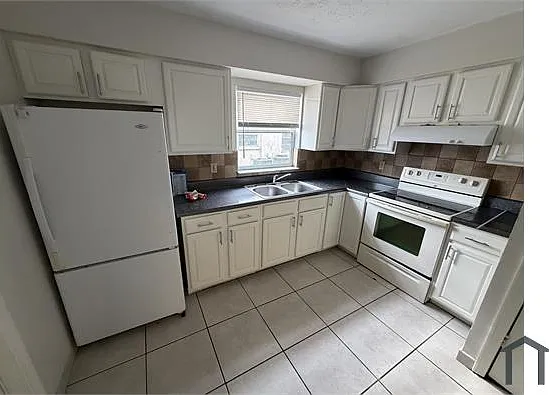 2 bed, 850 sqft, $1,299 — Photo 3