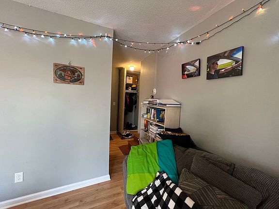 5th image of 1501 Portland Ave APT 302