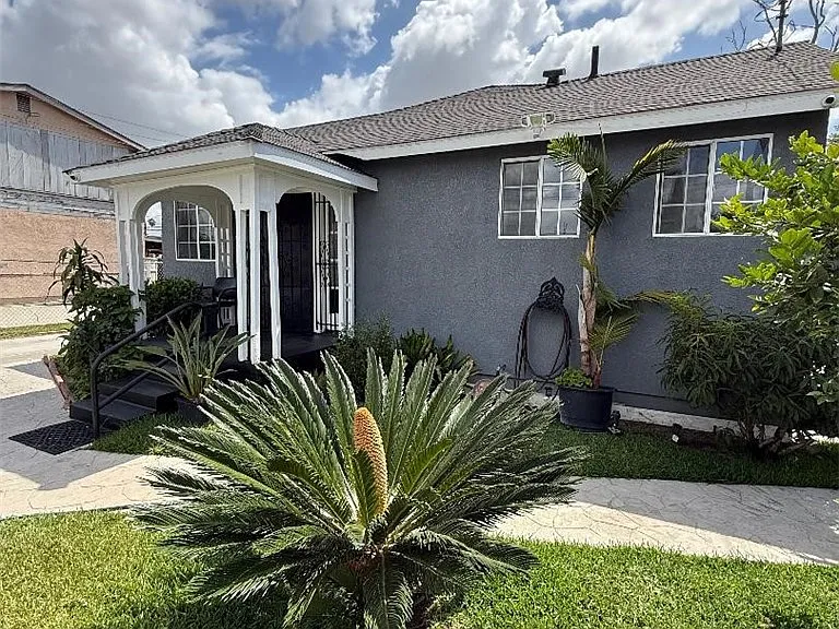 9510 Kalmia St #A — Photo 2