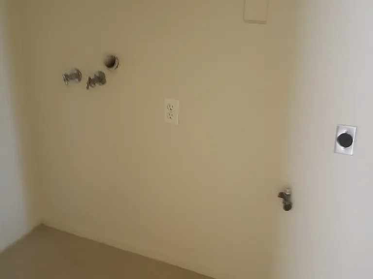 Washer and Dryer hook ups