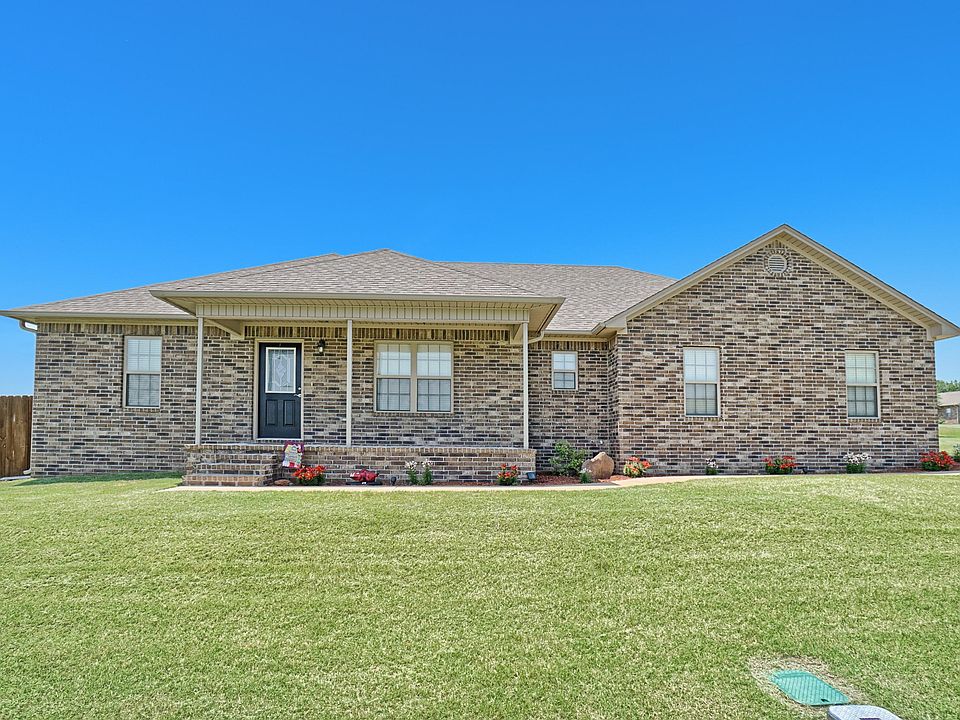 1st image of 541 Stoneridge Cir