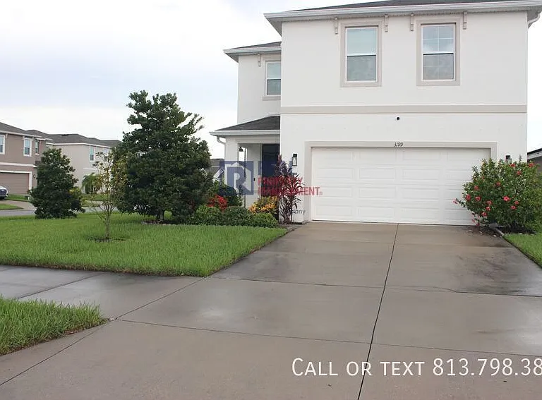 3199 Suncoast Plains Dr — Photo 1