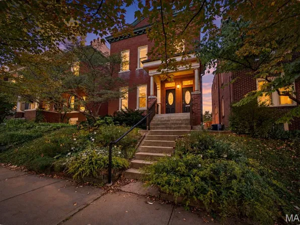 3884 Connecticut St, Saint Louis, MO 63116