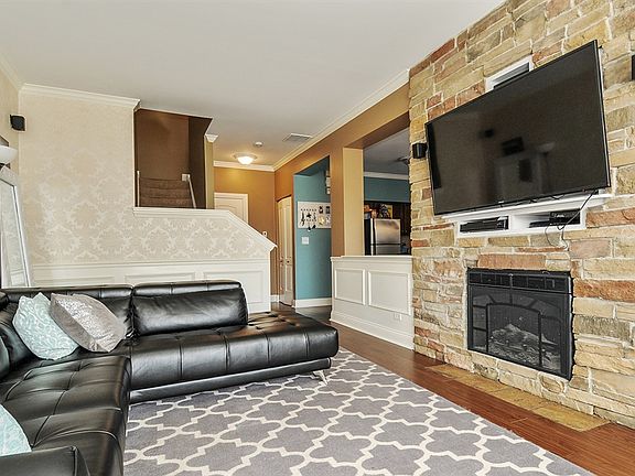 4th image of 37 Heather Glen Dr