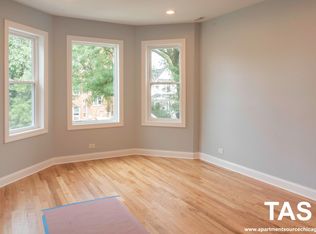 2435 W Gunnison St #2, Chicago, IL 60625