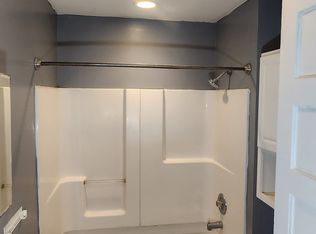 399 5th Ave FLOOR 2, Troy, NY 12182