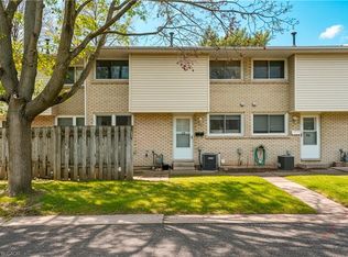 151 Parnell Rd #50, Saint Catharines, ON L2M3S4