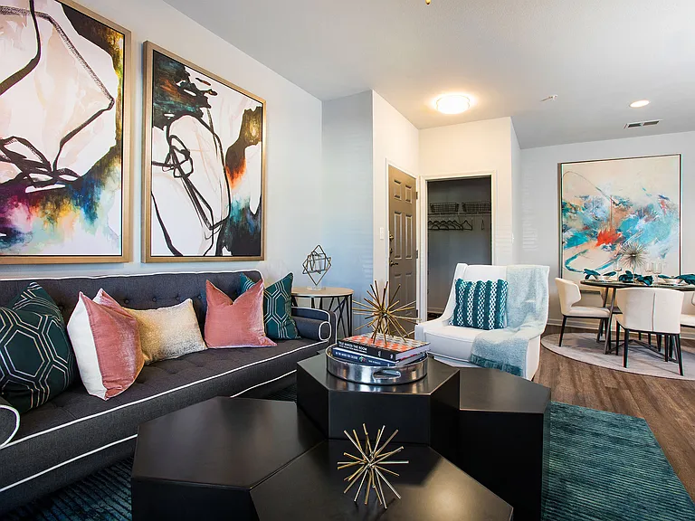 Cascades at Northlake Apartments — Photo 9