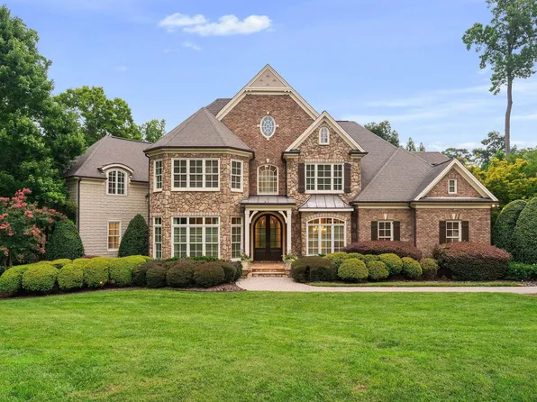 1024 Stradshire Dr, Raleigh, NC 27614