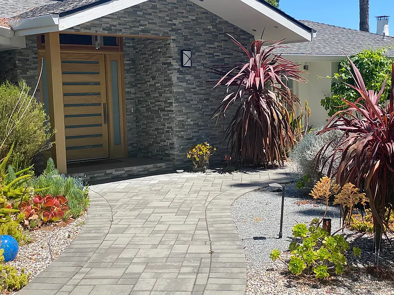 1466 Club View Ter — Photo 2