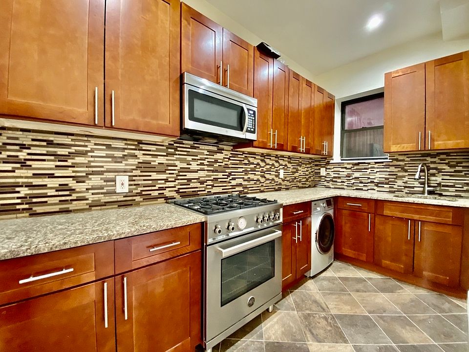 1st image of 225 W 121st St #3A