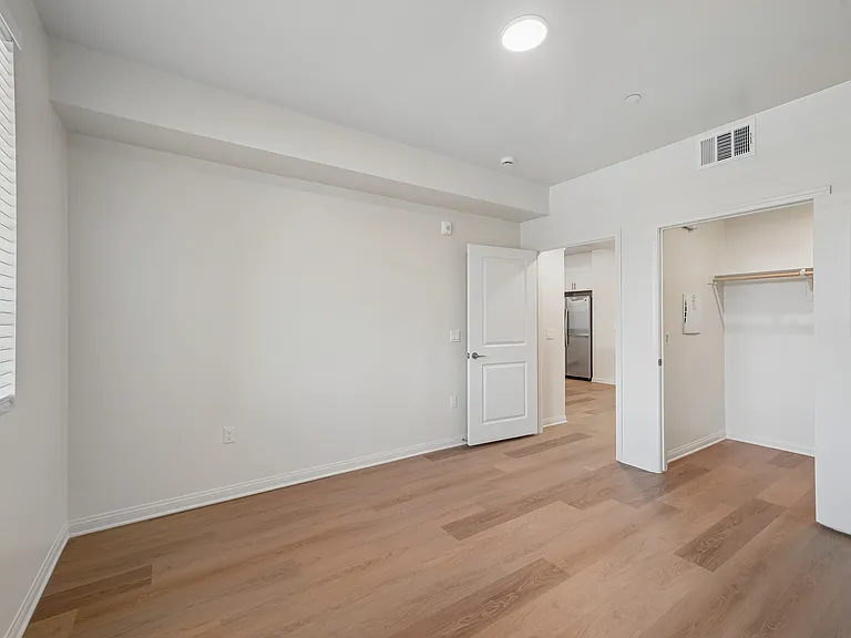 Gallery Park Apartments — Photo 21