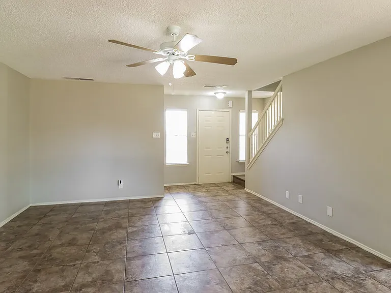 4803 Glen Valley Dr — Photo 8