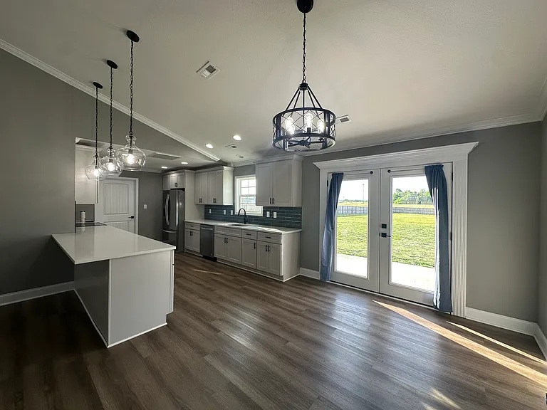 5823 Old Niles Ferry Pike — Photo 3