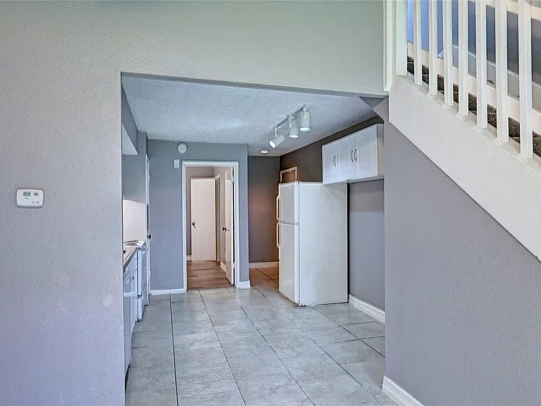 12900 Walden Rd #6 — Photo 29