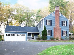 25 Lantern Dr, Ridgefield, CT 06877