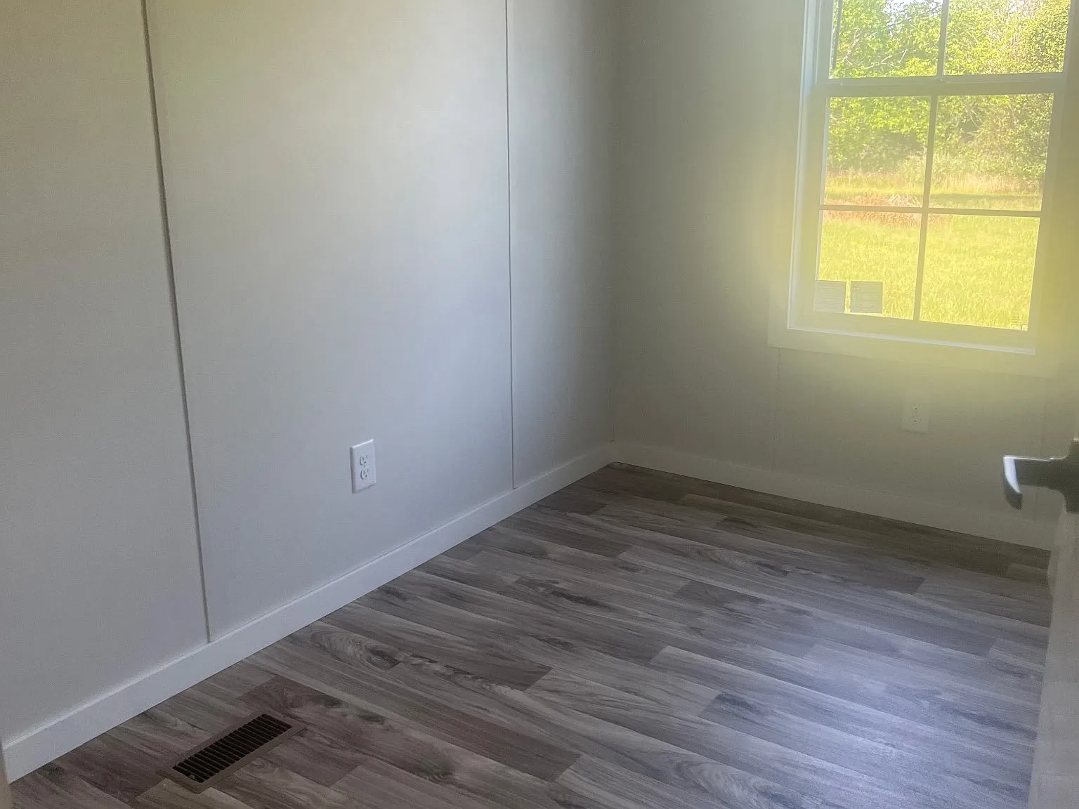 3 bed, 902 sqft, $1,200 — Photo 3