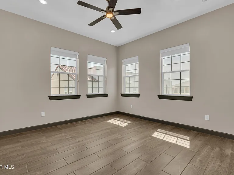 461 Vin Benicarlo Pl — Photo 40