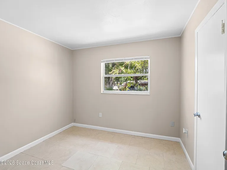 21 Lime Ave — Photo 15