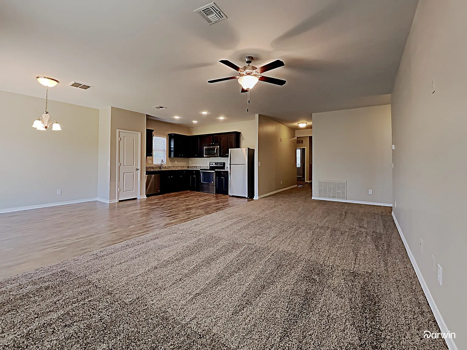 3 bed, 2.0 bath, 1636 sqft, $1,925 — Photo 4