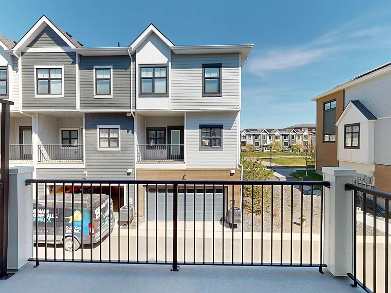 611 Mahogany Blvd SE — Photo 42